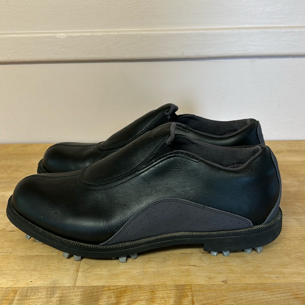 Adidas slip on golf ⛳️ shoes women’s size 7